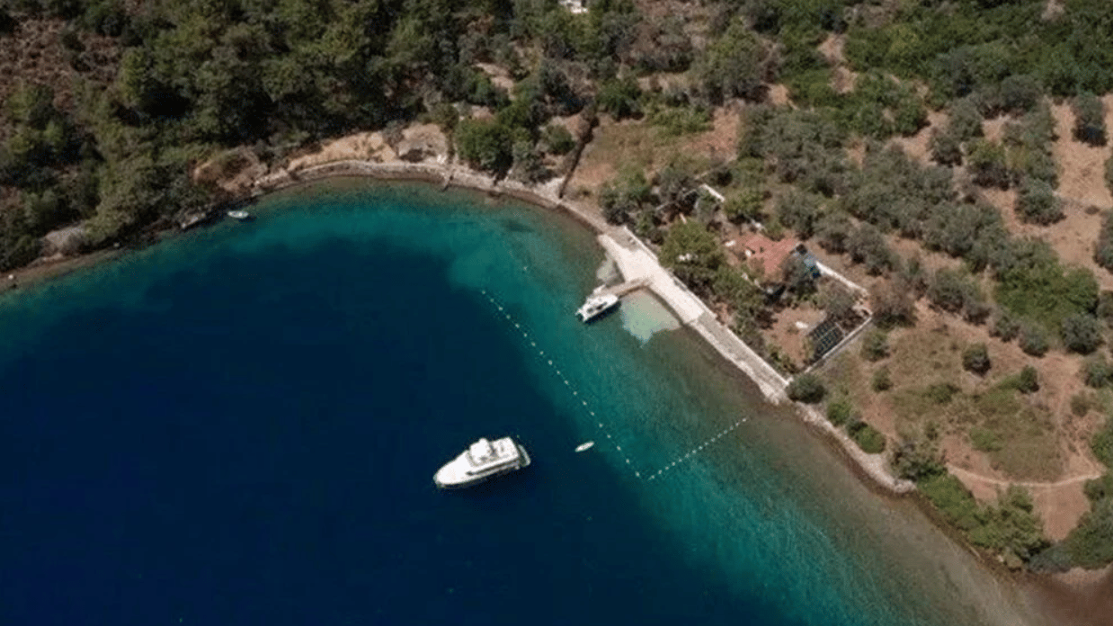 Şahan Gökbakar'a Marmaris'te kaçak villa yüzünden 10 yıl istemi