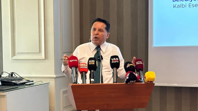 Ahmet Özer neden gözaltına alındı?