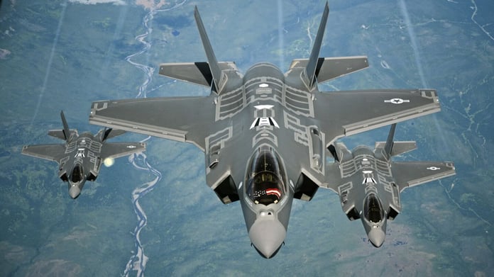 Norveç, Polonya'ya F-35 savaş uçakları ve hava savunma sistemleri gönderiyor