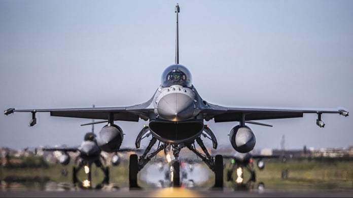 ABD Dışişleri Bakanlığı Ukrayna'ya F-16 uçakları için ekipman satışını onayladı