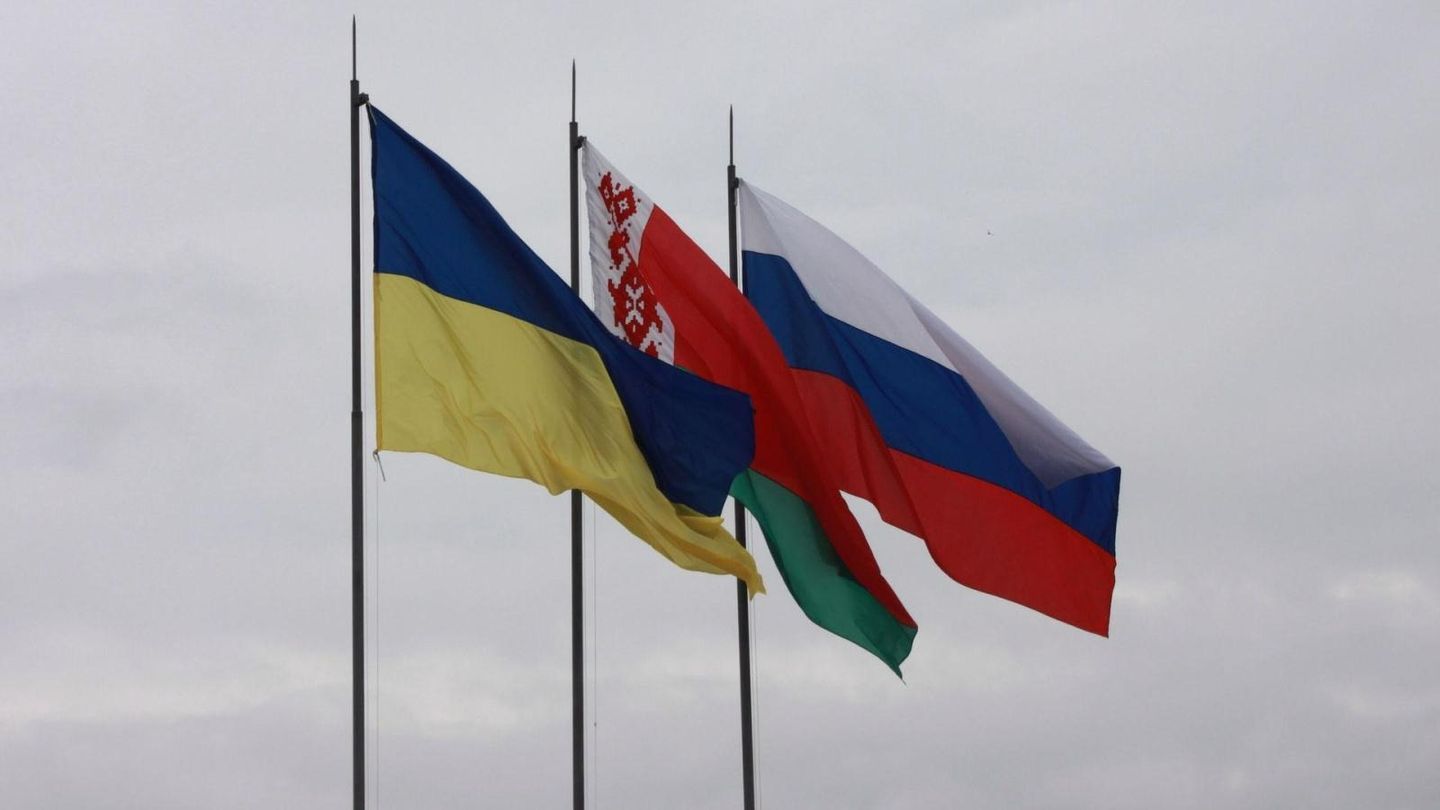 Ukrayna ile sınırını güçlendiren Belarus, Rusya-Ukrayna savaşına mı giriyor?