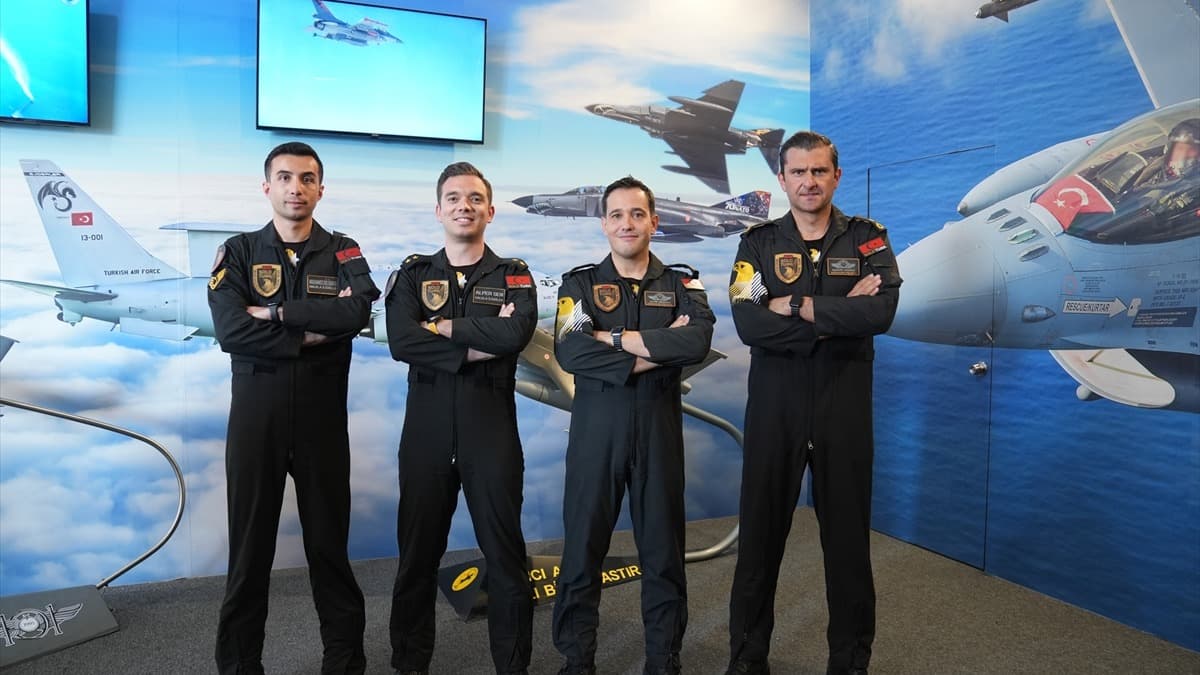 SOLOTÜRK pilotları milli muharip uçak KAAN'ı heyecanla bekliyor