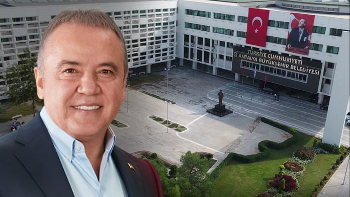 Muhittin Böcek’ten yeğenine kıyak!