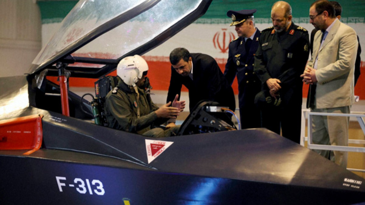İran'ın sahte savaş uçağı: Qaher&nbsp;