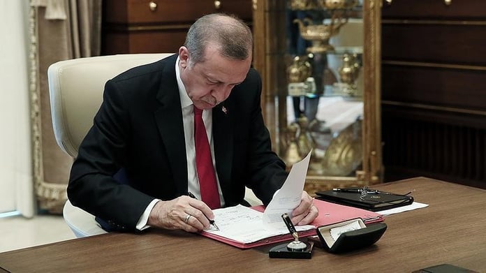 Cumhurbaşkanı Erdoğan imzaladı, 15 ile vali yardımcısı ve 121 ilçeye kaymakam atandı