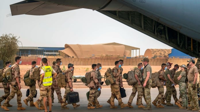 Fransa'yı ülkeden kovan Çad Fransız askerleri için son tarihi verdi