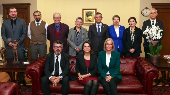 Siyasi partiler neden Özgür Özel’e kutlama ziyareti yapmıyor?