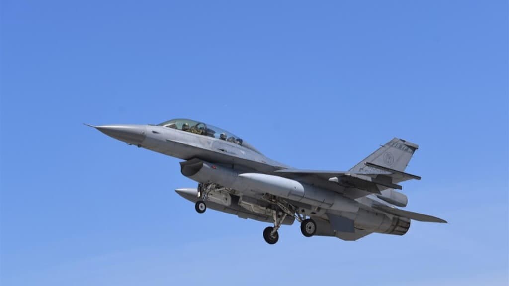 ABD, Tayvan'a 300 Milyon Dolar F-16 Parçası Sattı