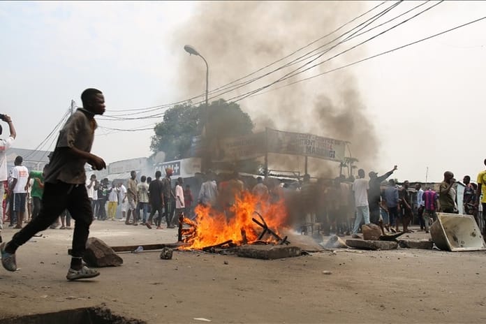 Kongo halkı isyancıları destekleyen ülkelere karşı ayaklandı
