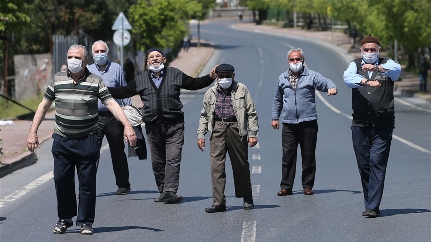 Emekliler. Fotoğraf: AA