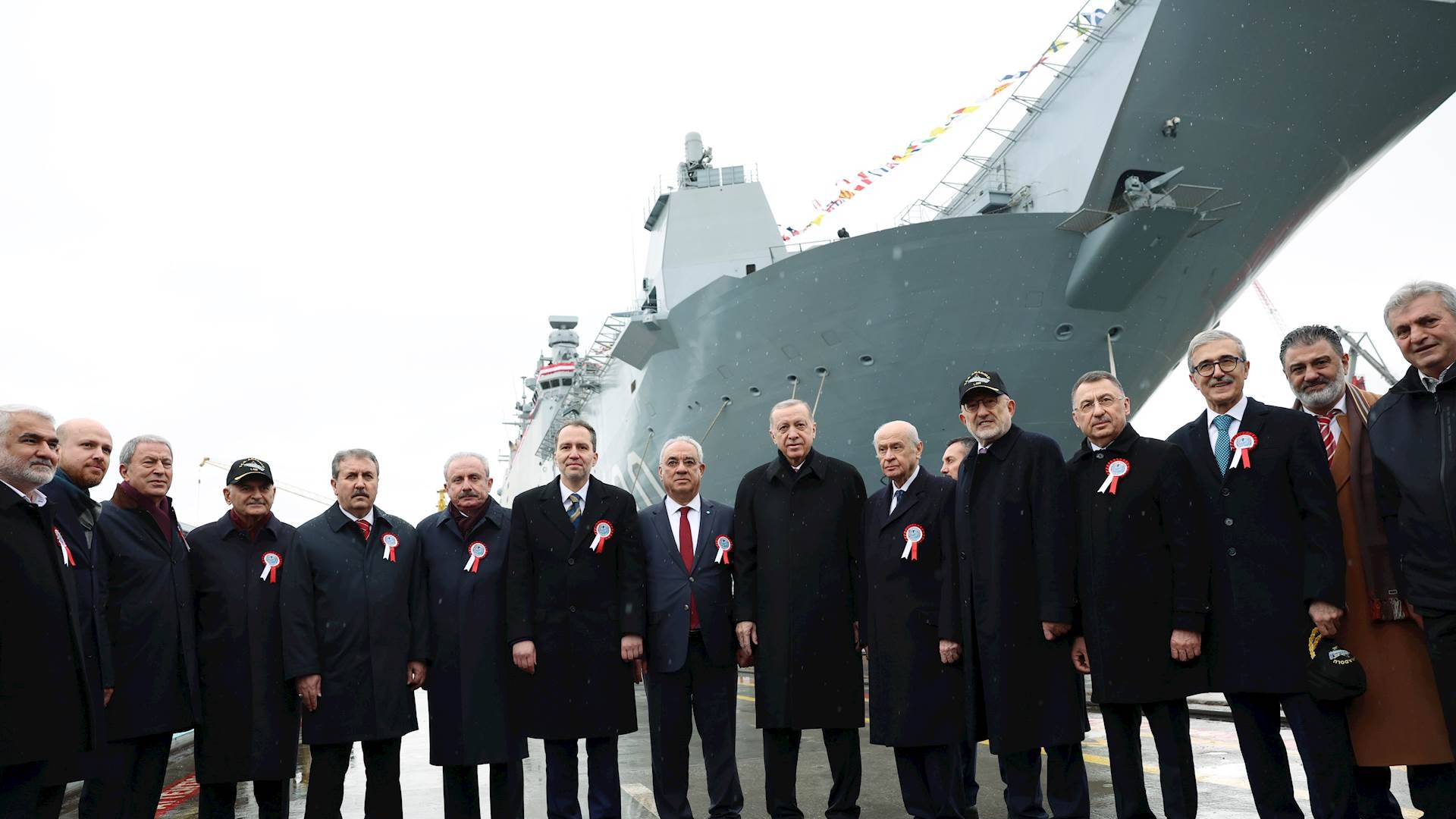 Türkiye, nasıl bir uçak gemisi inşa etmek istiyor?