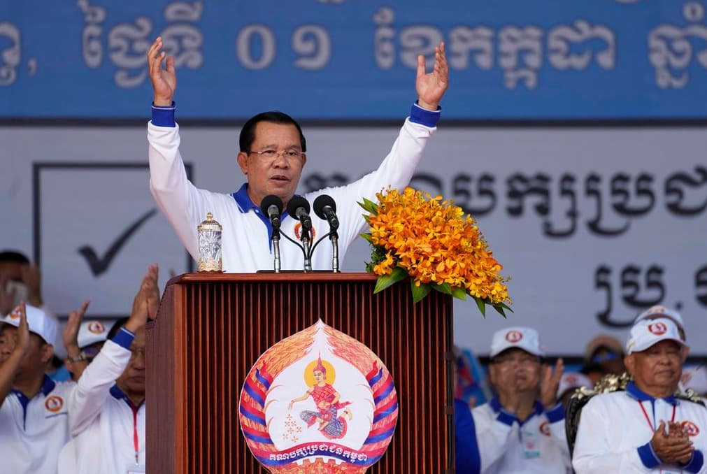 Hun Sen, Oğluna Koltuğunu Devretti