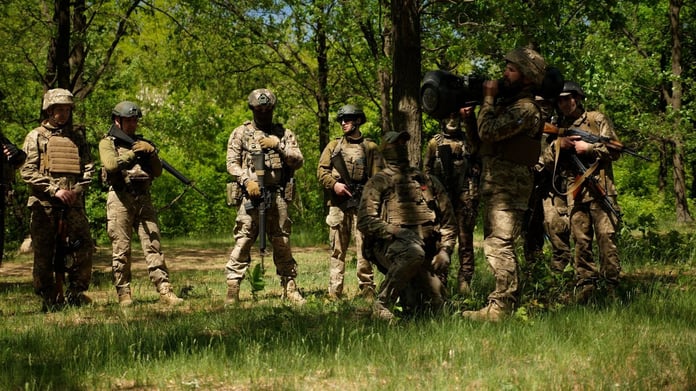 Rusya, Batı ülkelerine kıyasla yaklaşık üç kat daha hızlı top mermisi üretiyor