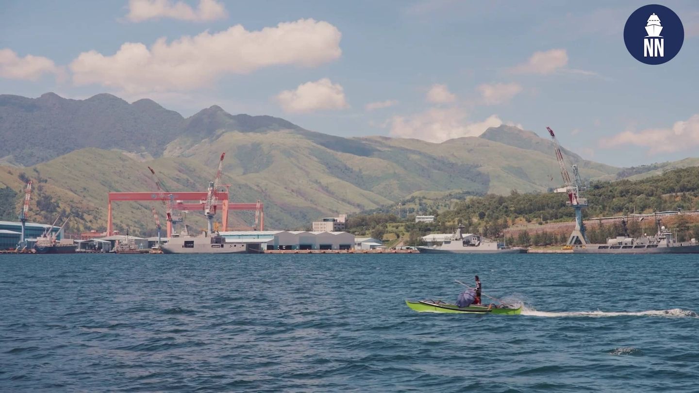 Filipinler deniz üslerini genişletiyor