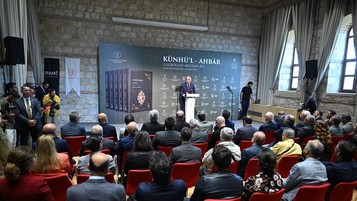 Gelibolulu Mustafa Ali'nin dünya tarihini kaleme aldığı "Künhü'l-Ahbar" adlı eserinin tanıtımı yapıldı