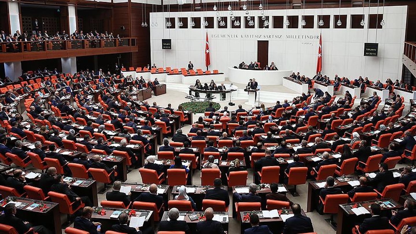 TBMM'ye "sinyal vermeyen sürücünün ehliyeti alınsın" başvurusu