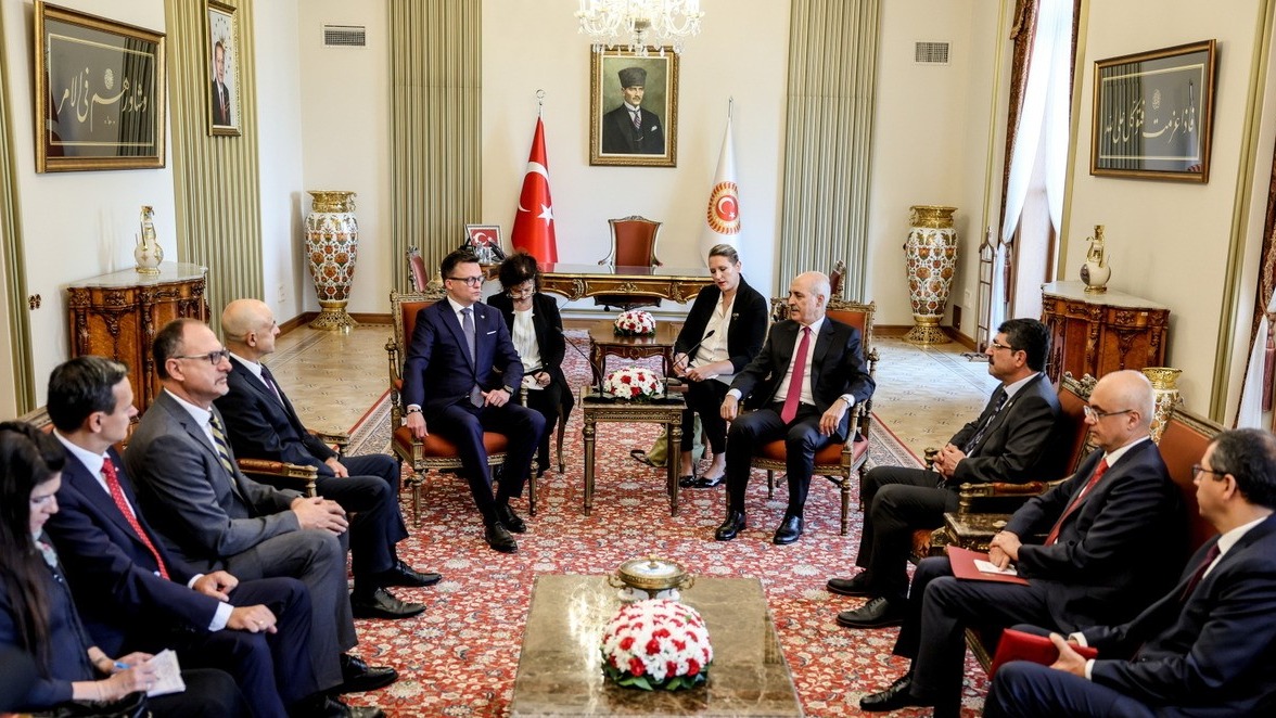 Hołownia ile Numan Kurtulmuş&nbsp;