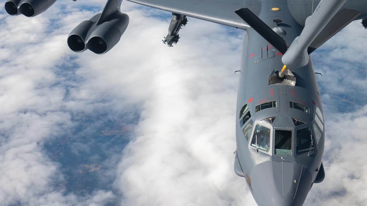 Yeni B-52 motorları önemli tasarım incelemelerini geçti