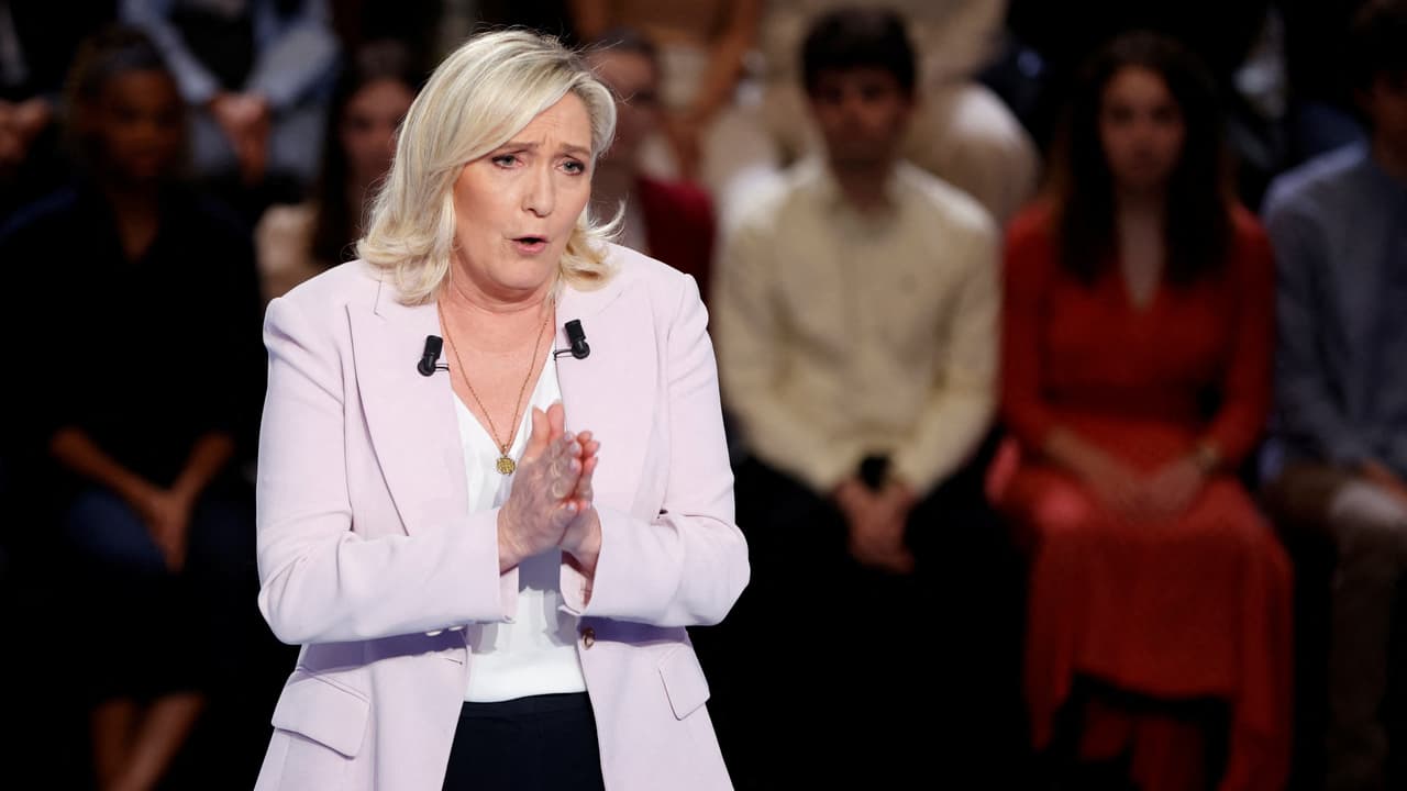 Le Pen'e seçim kampanyası için yasa dışı finansman soruşturması