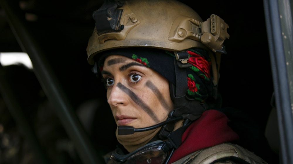 Melisa Sözen Fransız dizisinde YPG/YPJ'li bir kadını oynadı! Melisa Sözen  kimdir, nereli, dizileri ve filmleri neler? Melisa Sözen “Le Bureau des  Légendes” film izle