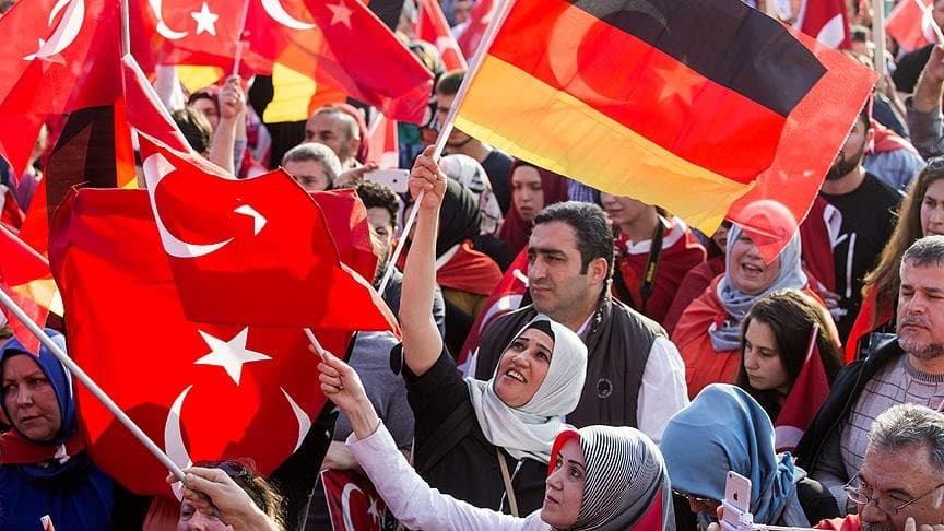 Almanya seçimlerinde Türk kökenli 19 aday milletvekili oldu