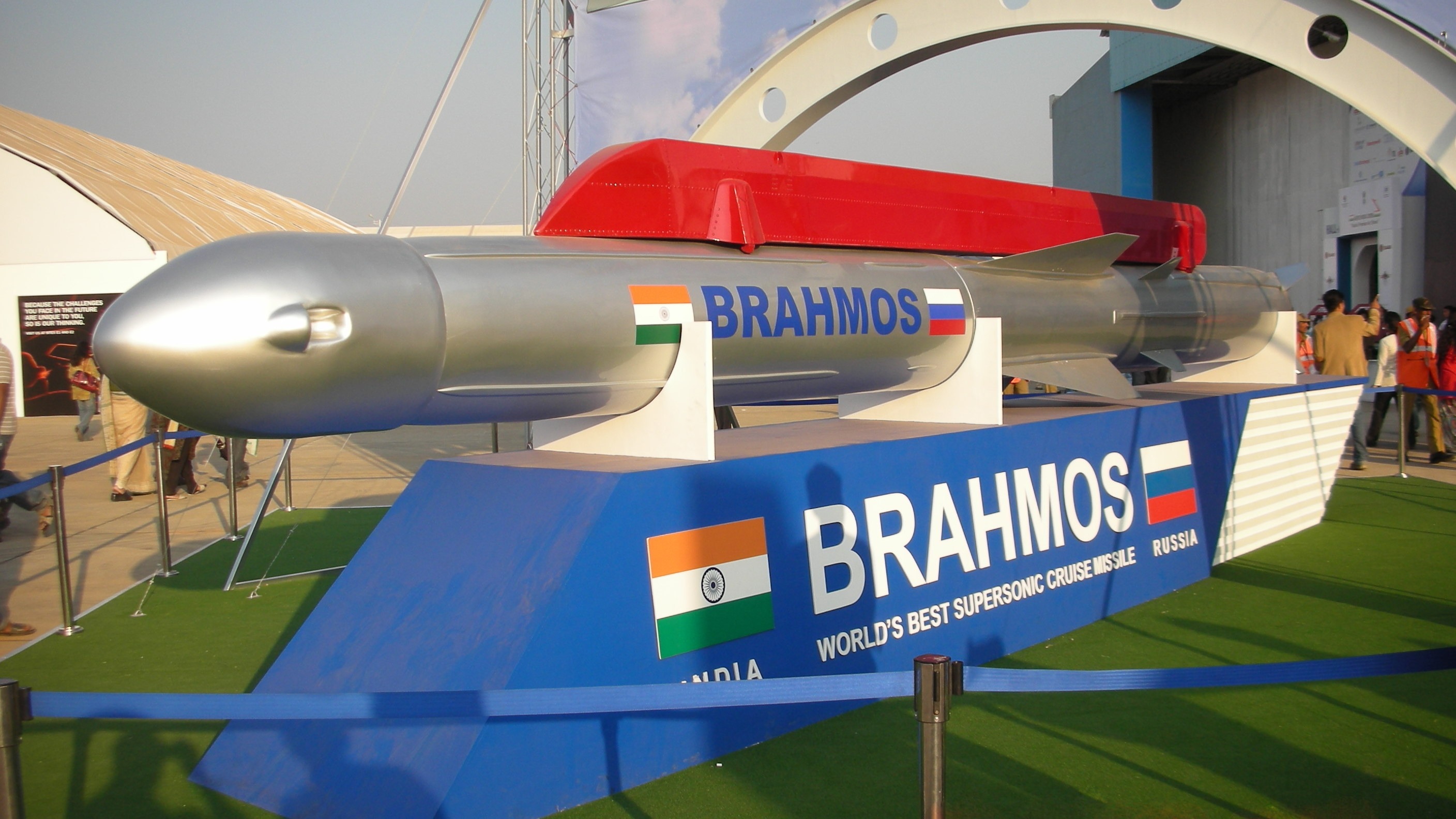 Brahmos füzeleri