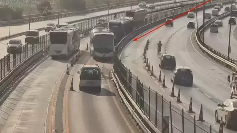İstanbul Küçükçekmece metrobüs kazası