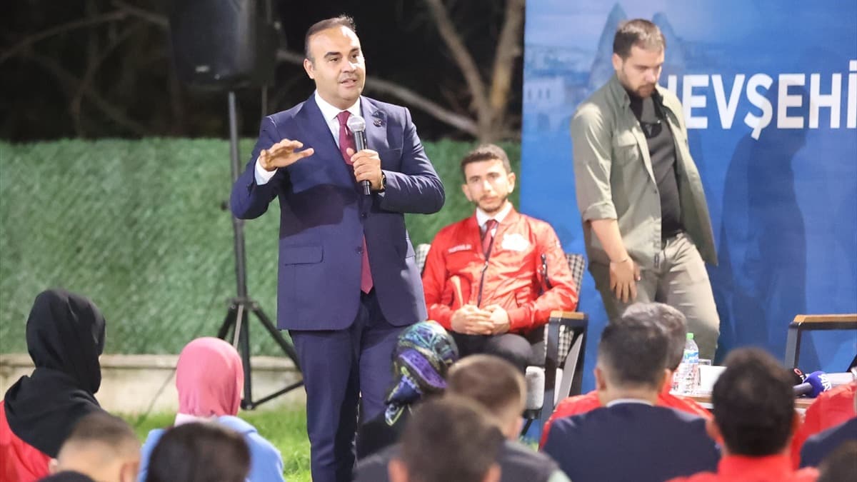 Bakan Kacır: TEKNOFEST kuşağına destek sürecek