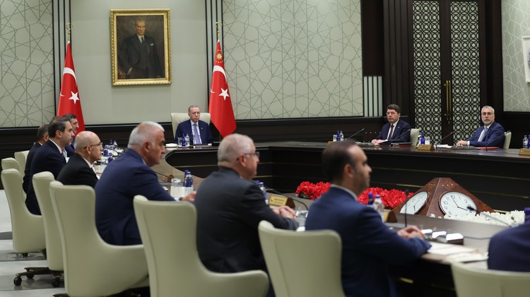 Kabine'de hangi bakanlar değişecek?