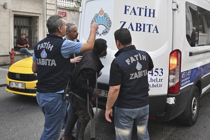 Dilencilerin yeni taktiği aldırdıkları ürünü iade ederek paraya çevirme