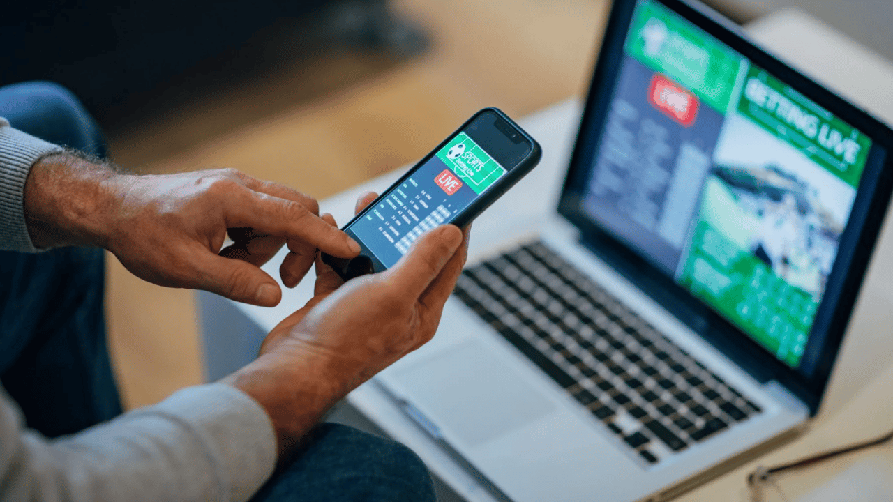 Yasa dışı bahis ve kumara aracılık eden 233 bin site kapatıldı