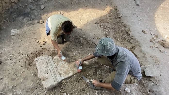 Anemurium Antik Kenti'nde 2 bin yıllık 13 satırlık sporcu yazıtı bulundu
