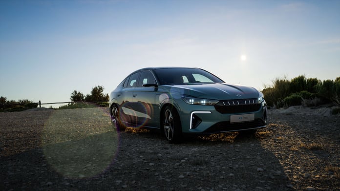 Türkiye'nin ilk sedan elektrikli aracı TOGG T10F tanıtıldı! TOGG sedan fiyat ve menzil detayları belli oldu mu?