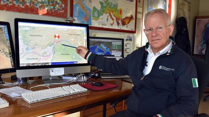 İtalyan deprem uzmanı Doglioni,: Anadolu levhasındaki 3 metrelik kayma veriler netleştikçe artabilir