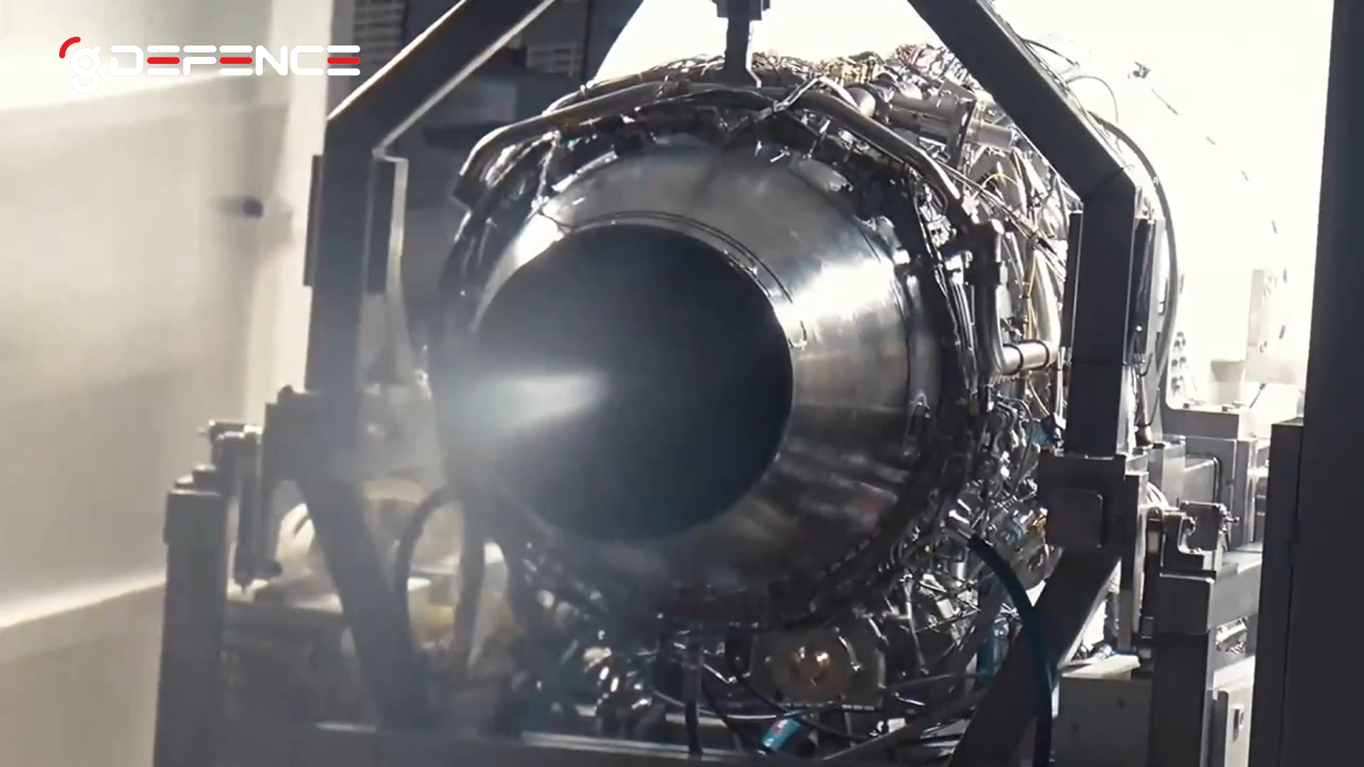 Türkiye'nin ilk milli turbofan uçak motoru TEI-TF6000 ilk kez ateşlendi