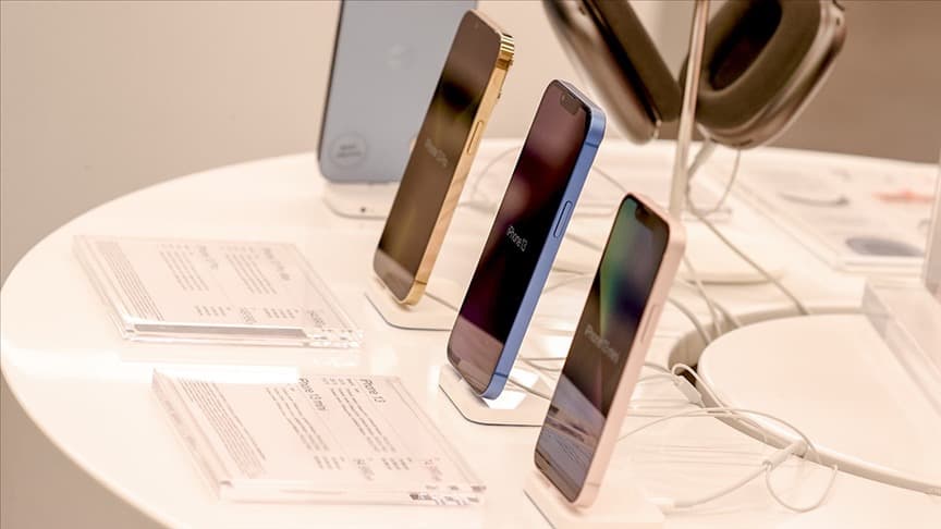 Apple, kullanıcılarını prize taktıkları cihazlar hakkında uyardı