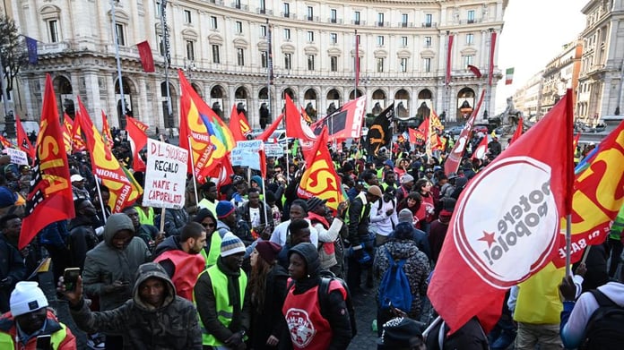 İtalya'da Ohal eylemi