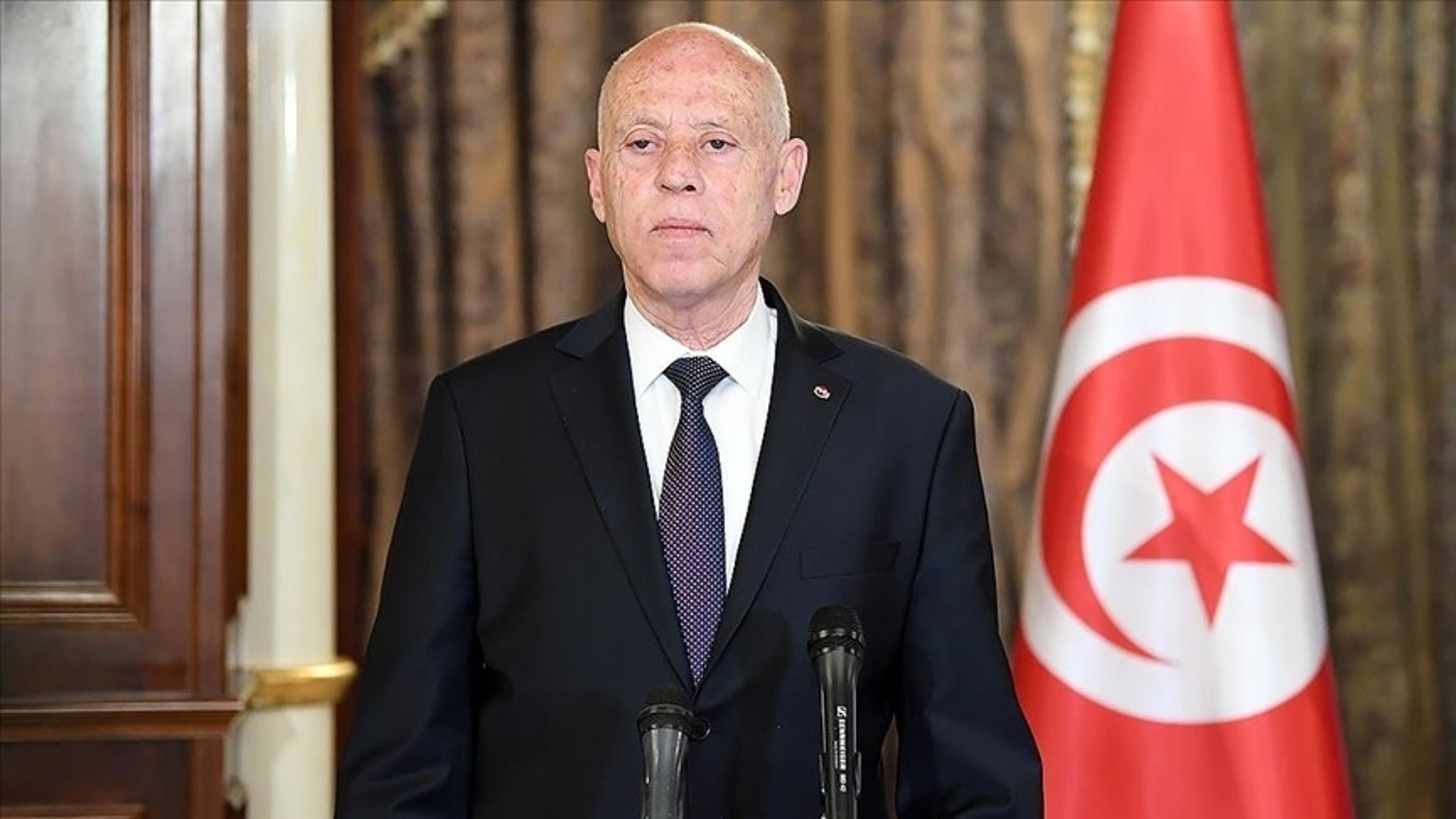 Tunus Cumhurbaşkanı Said Başbakan Haşşani'yi görevden aldı