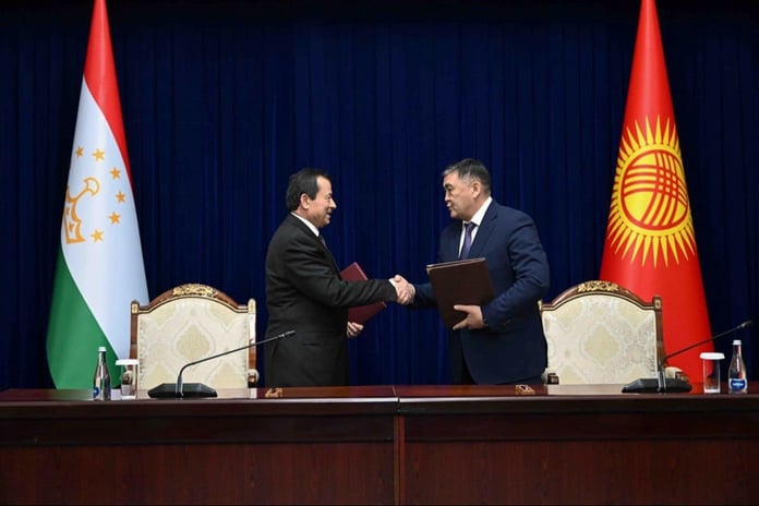 Kırgızistan ile Tacikistan anlaştı: Tarihi sorun çözüldü