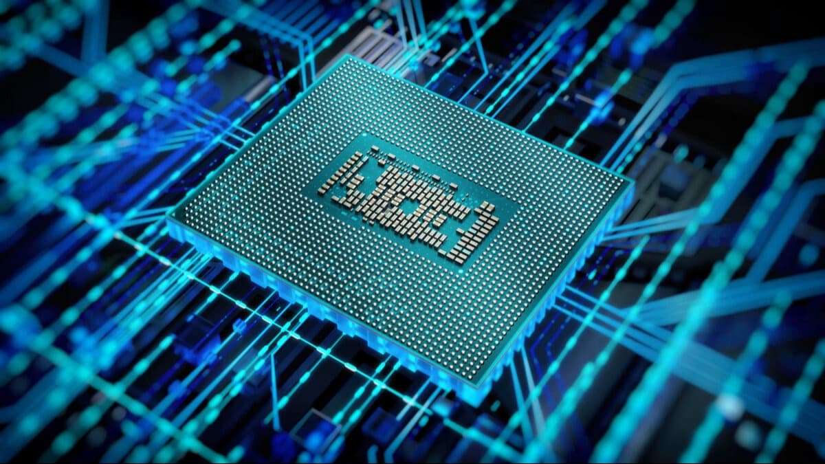 Intel'in geliri geçen yılın son çeyreğinde arttı