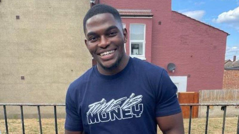 Chris Kaba geçen yıl arabasının içinde Londra Emniyet Müdürlüğü'nden bir polis tarafından açılan ateşle öldürülmüştü