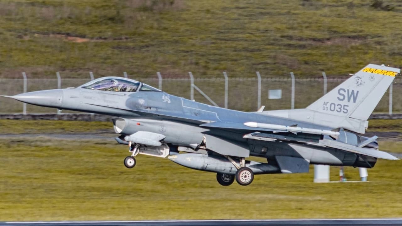 ABD, Kolombiya’ya ikinci el F-16V savaş uçağı teklifinde bulundu