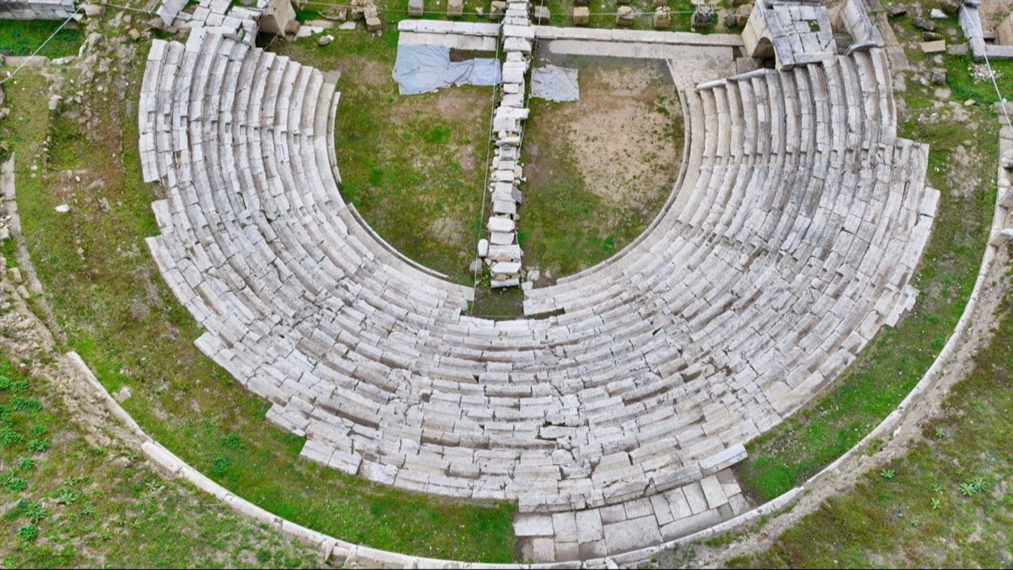Prusias ad Hypium Antik Kenti'nde 10 bin kişilik tiyatro ortaya çıkıyor