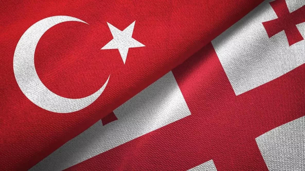 Gürcistan eski Dışişleri Bakanı Menagarişvili: Türkiye süper güç