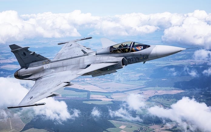 Çekya, hava kuvvetlerinin geliştirilmesi için 9.8 milyar dolarlık bütçeyi onayladı