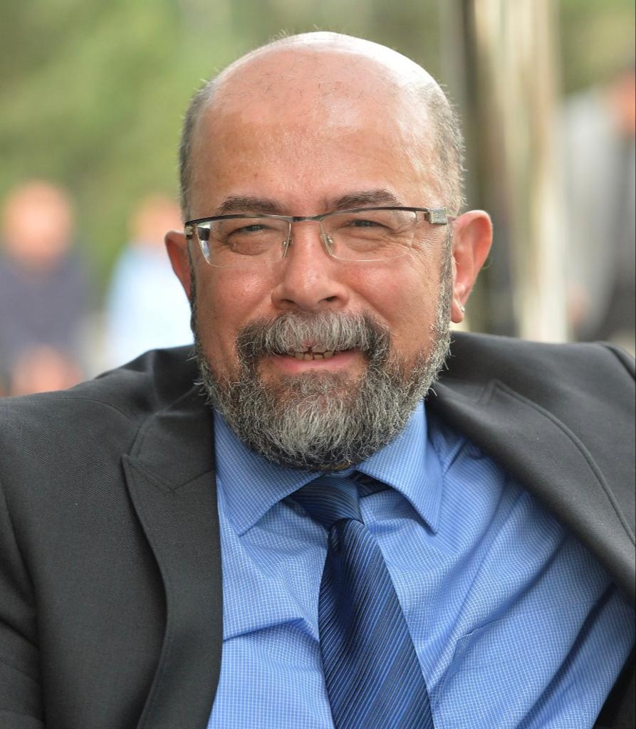 Yazar resmi