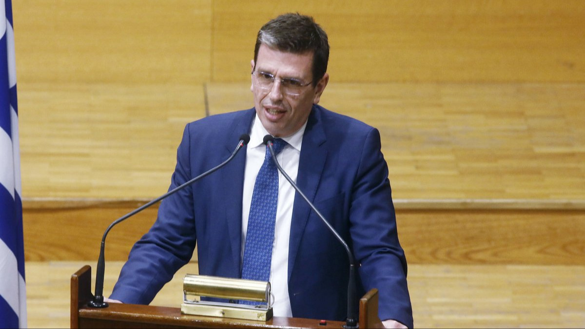 Yunanistan Göç Bakanı Dimitris Kairidis