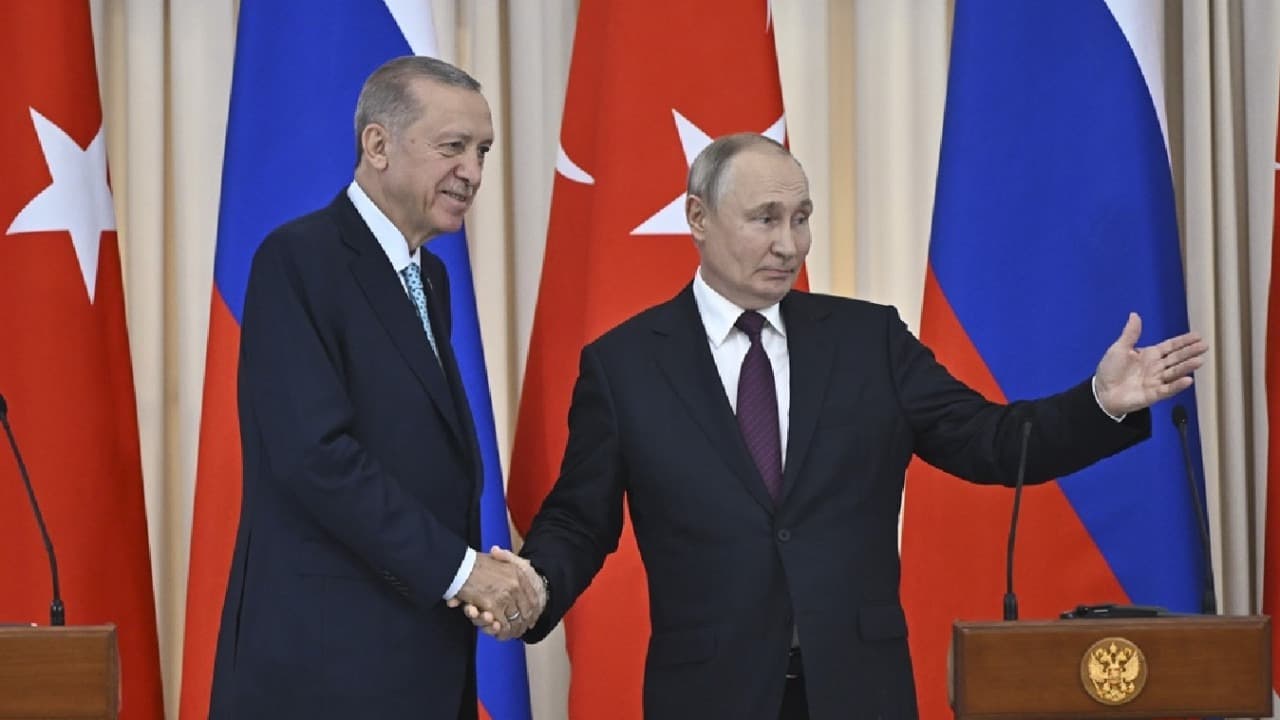 Quincy Enstitüsü: Esad sonrası Rusya'yı ne bekliyor?