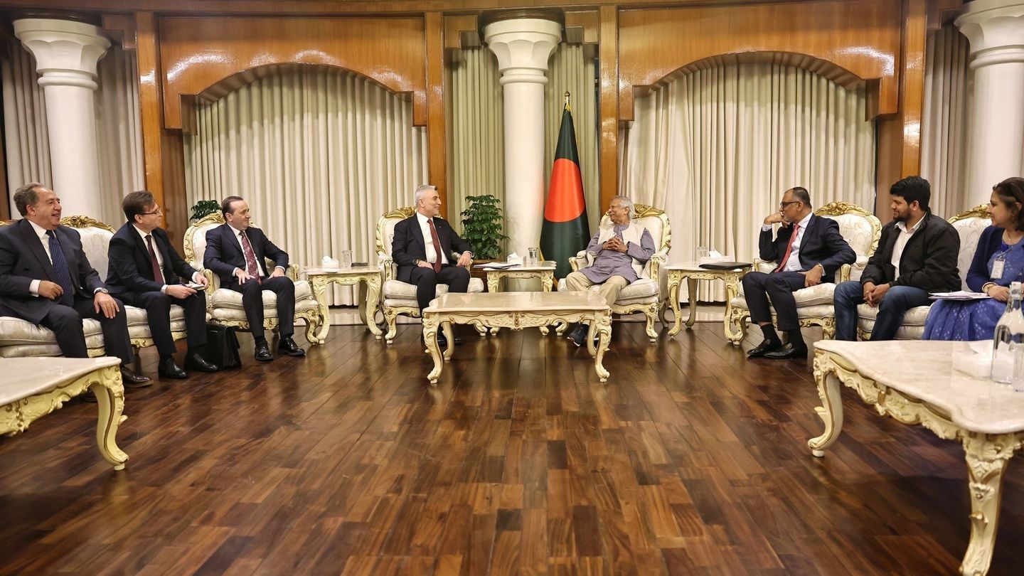 Bangladeş, savunma sanayii ve teknoloji transferinde Türkiye'den yardım istiyor