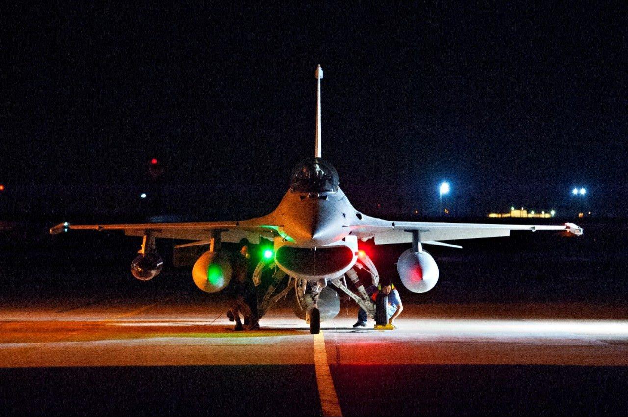 Bulgaristan, yeni F-16 filosunun üssü için toplam 200 milyon avro harcayacak